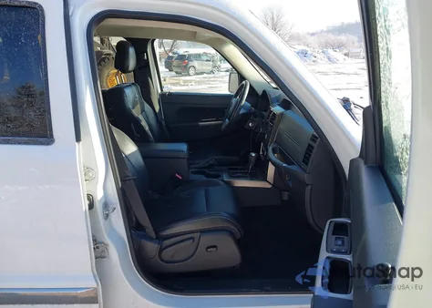 2012 Jeep Liberty Limited Jet Edition z USA, uszkodzony, nr VIN 1C4PJMFK0CW140823